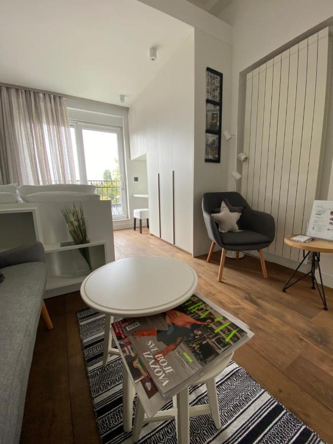 Enjoy B-52 Studio Belgrad Exterior foto
